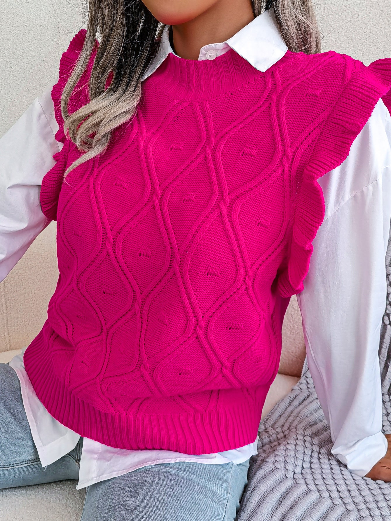 Women Ruffled Diamond Knit Sweater Vest